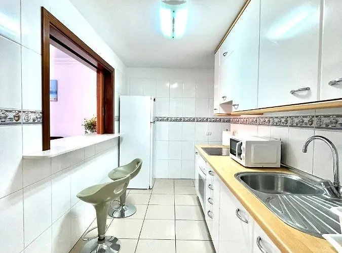 Seres - Relaxing With Pool