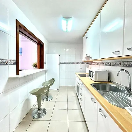 Seres - Relaxing With Pool