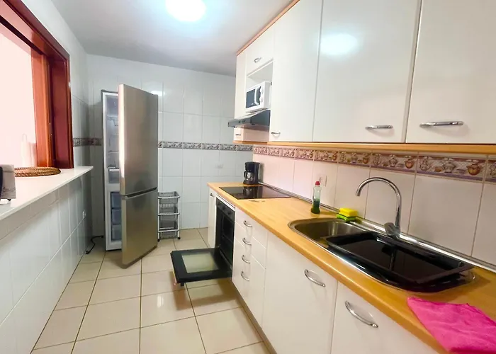 Seres - Relaxing With Pool